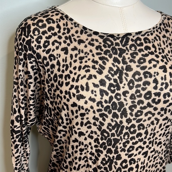 Women’s Leopard Shirt - Picture 2 of 9